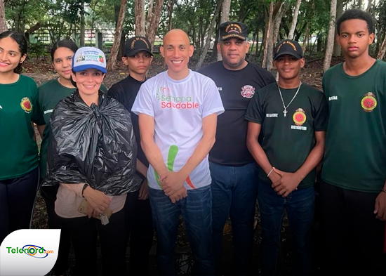 Semana Saludable realiza jornada de limpieza en zona boscosa del Complejo Deportivo Juan Pablo Duarte