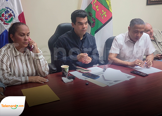 Wellington Arnaud se reúne con comunitarios para solucionar problemáticas de agua en SFM