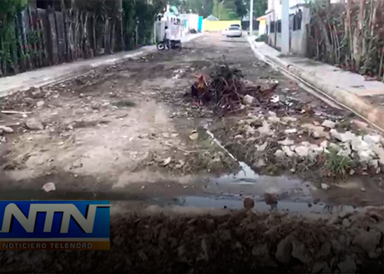 Exigen arreglo de calles en el sector Villa Hortensia de SFM