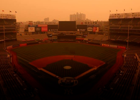Yankees suspenden juego por mala calidad del aire