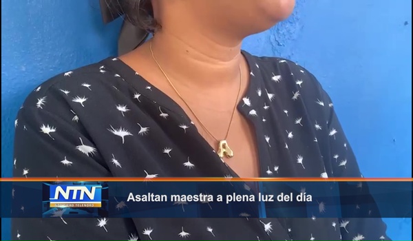 Asaltan maestra a plena luz del día