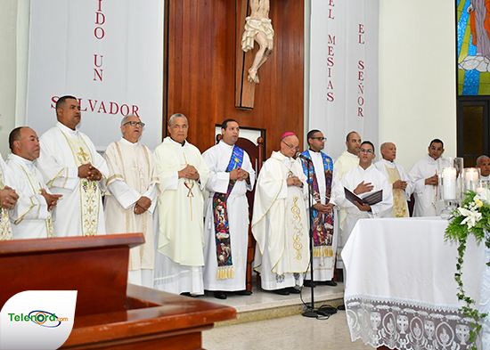 Diócesis SFM ordena a nuevo diácono en la parroquia Sagrada Familia