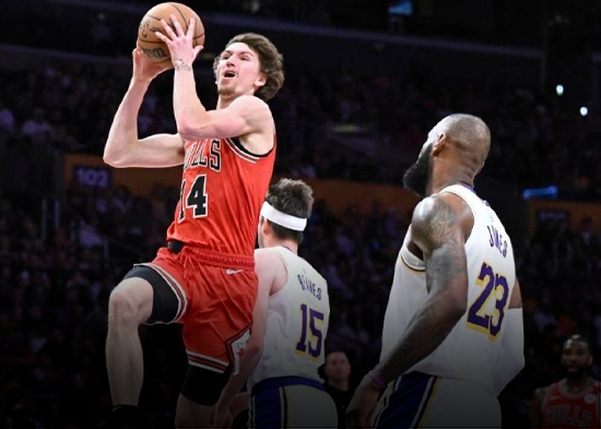 Los Bulls de Chicago arruinan el regreso de LeBron James a los Lakers