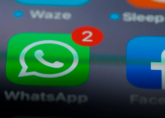 WhatsApp usará IA para leer tus conversaciones: así es la polémica función que llega hoy