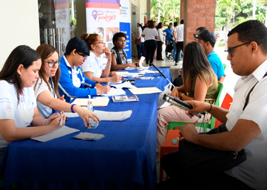 Jóvenes y la búsqueda de un empleo: “Es como una carrera sin final”