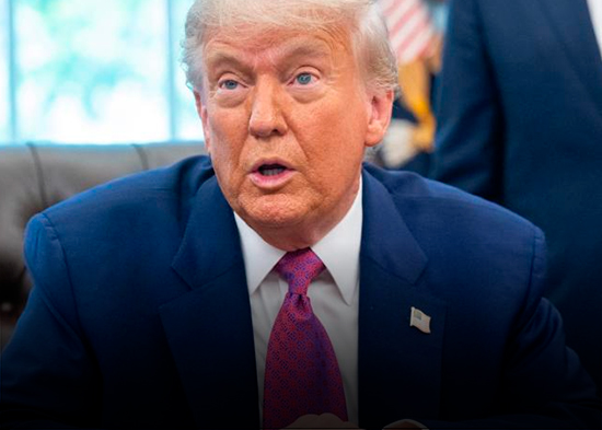 Un juez federal bloquea decreto de Trump que busca poner fin a ciudadanía por nacimiento