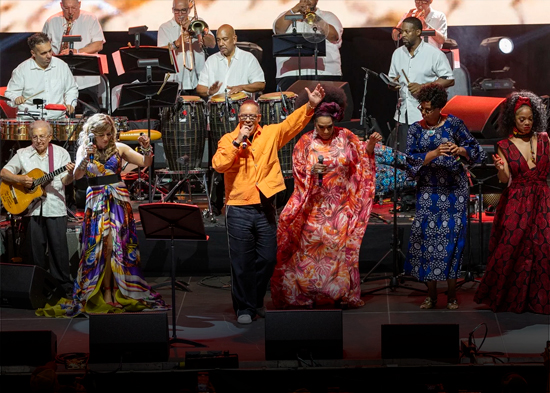 Nueva York rinde tributo a la "reina de la salsa", Celia Cruz, en su centenario