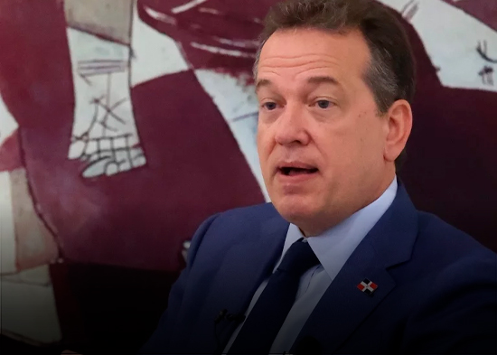 La inteligencia artificial ya reduce empleos en call centers dominicanos