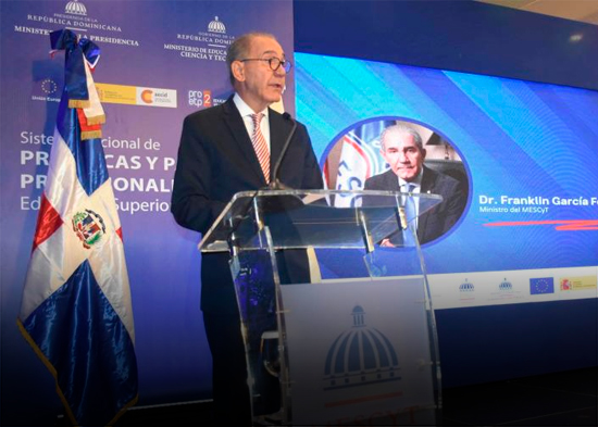 Educación Superior presenta normativas para prácticas profesionales en el país