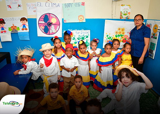 Celebran el Día de la Niña en el Colegio Los Amiguitos SFM