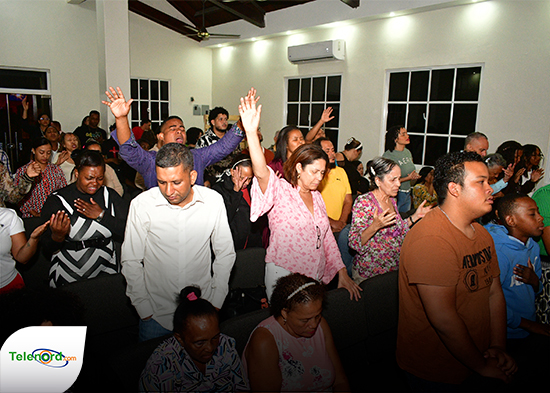 Iglesia Metodista Libre Central celebra ina noche de adoración y encuentro con Dios