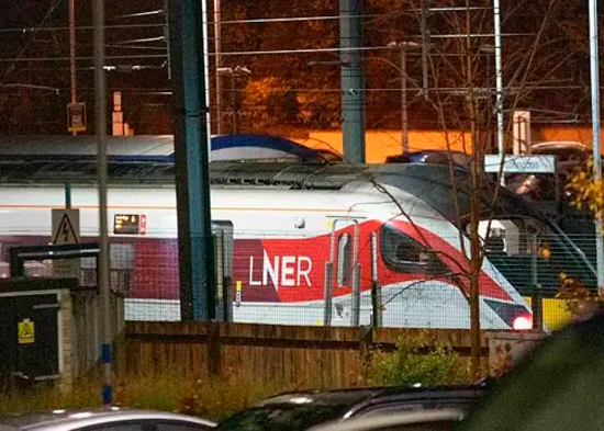 Al menos 11 heridos en un ataque con arma blanca en un tren que se dirigía a Londres