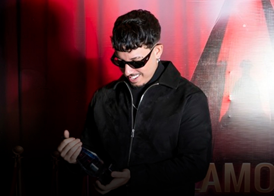 Jabriell obtiene premio Glamour Music Awards