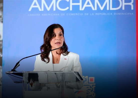 Embajadora EE.UU. subrayó la seguridad y fortaleza en la relación con República Dominicana