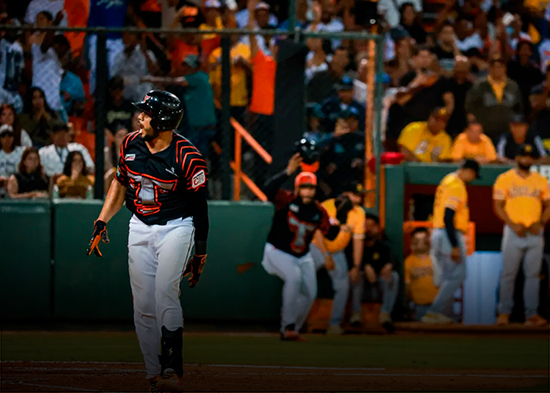 Toros del Este avanzan a la final, dejan en el terreno a las Águilas