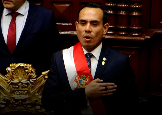 ¿Por qué Perú elegirá a su octavo presidente en casi diez años de crisis política?