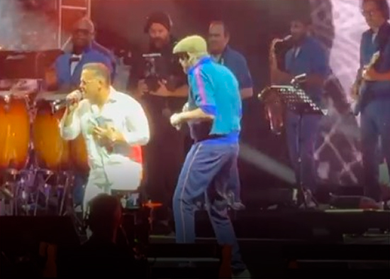 El Blachy sorprende en concierto de Juan Luis Guerra y desata euforia en el Estadio Cibao