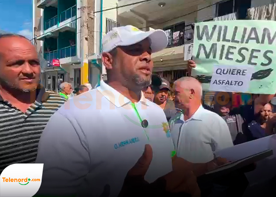 Residentes de diversos sectores de SFM protestan por mal estado de calles y otras reivindicaciones