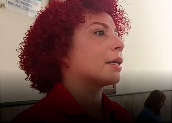 Mujer dice temer por su vida luego de que tribunal dejara en libertad a su presunto agresor