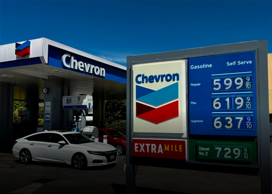 El alza de la gasolina golpea doble a quienes usan su auto para trabajar