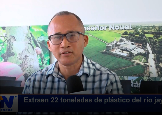 Extraen 22 toneladas de plástico del rio jaya