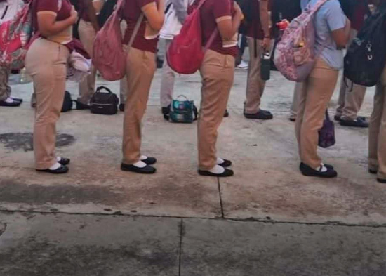 Arrestan a profesor acusado de agresión sexual contra alumna menor de edad