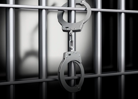 Prisión preventiva para 9 alumnas en Kenia por el fuego que mató a 16 niñas en un colegio